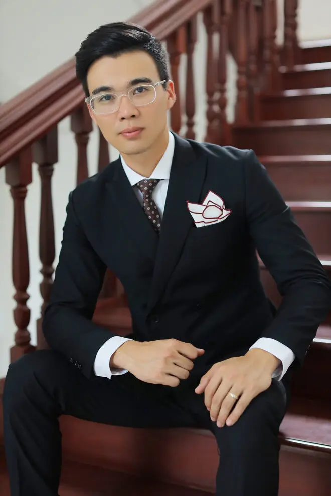 Chân dung Long Huy